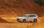 Mitsubishi Outlander PHEV 2018 года (WW)